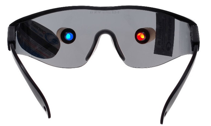 Trainer glasses with LED spotlights to improve vision